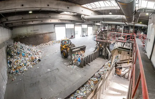 Blick in die Wertstoffsortieranlage in Sinsheim | Foto: AVR Kommunal AöR 