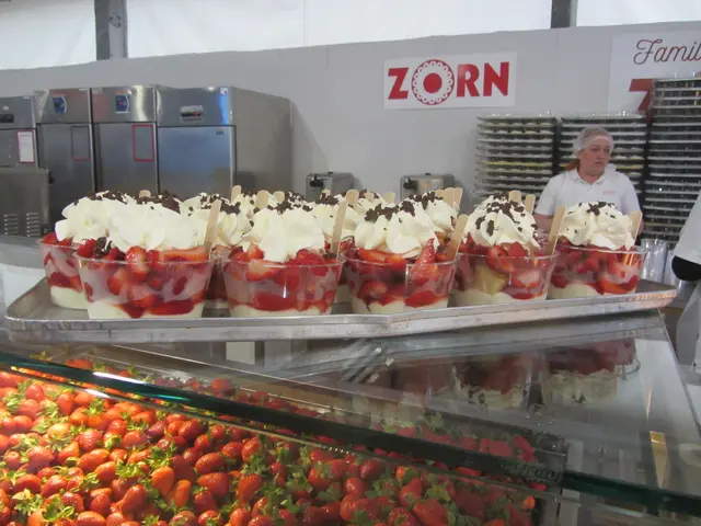 Kein Maimarkt ohne den Maimarktbecher. | Foto: Schatz