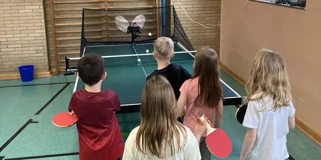 Alle anderthalb Sekunden ein Ball – da ist Konzentration angesagt. | Foto: zg