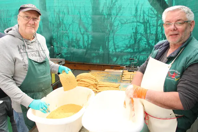Die Panade der Fischspezialitäten ist natürlich ein „Betriebsgeheimnis“. 
