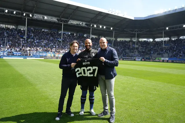 Terrence Boyd spielt nich ein weiteres Jahr für den SVW.  | Foto: zg