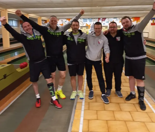 1. Mannschaft Vizemeister der Verbandsliga: Marcel Köbel, Ralf Schmitt, Markus Bähr, Stefan Tesch, Daniel Emmerich und Tobias Ewald. Es fehlen Ernst Engel und Matthias Keiler  