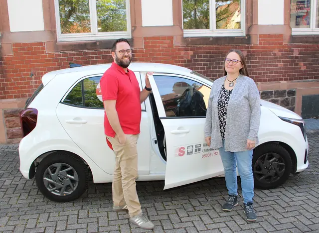 Die Tür zur Führung der Sozialstation Unterer Neckar geht für David Herbig am 1. Mai auf. Seine Vorgängerin Maren Roß geht dann in den Ruhestand. 