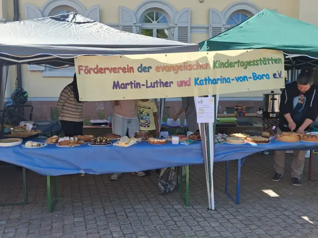Kuchenbüfett beim Sommertagsumzug | Foto: Annegret Mreyen