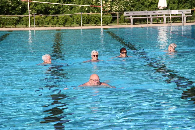 Es kostete viel Überwindung um im knapp 19 Grad "warmen" Wasser zu schwimmen. 