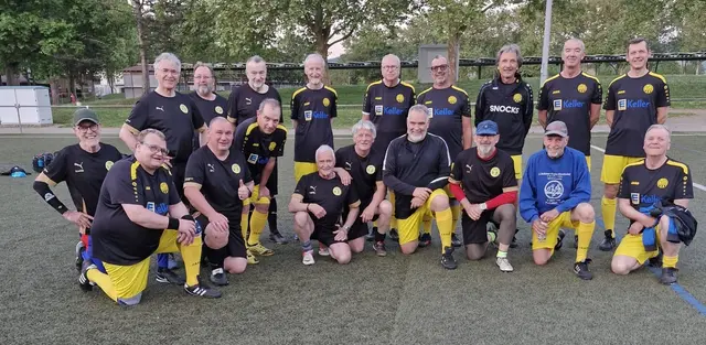Für den FV 03 Ladenburg haben gespielt: Markus Lang, Bernd Höner, Rocco Sarponara, Martin Schmidt, Michael Henn, Helmut Bühler, Gerd Stratmann, Jörn Dewald, Michael Maurer, Richard Kraus und Andreas Schintu