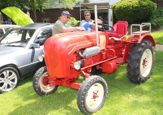 Der Porsche Traktor von Peter Müller aus Schriesheim ist eine echte Rarität.