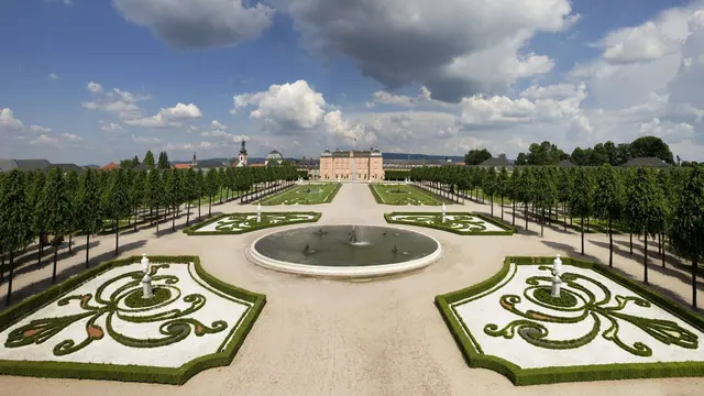 Buchs ist eine wichtige Gestaltungspflanze im Schlossgarten.