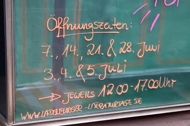Unbedingt vormerken: die Öffnungstage des Ladenburger Literatur-Kiosks