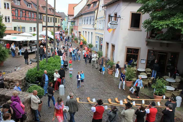 Die Veranstalter würden sich über volle Altstadtgassen freuen.