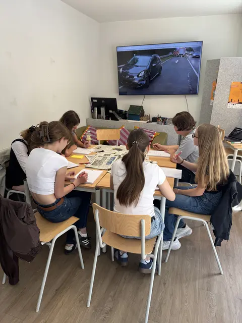 Im ersten Workshop wurden den 6 Jugendlichen die Grundlagen des Lokaljournalismus näher gebracht.