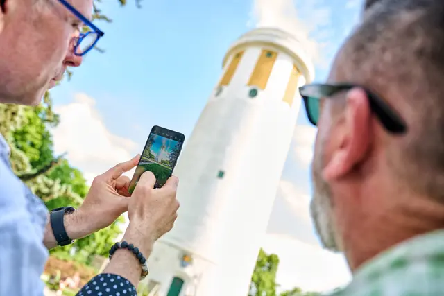Der Hockenheimer Wasserturm, eines der Wahrzeichen der Rennstadt, ist der Ausgangspunkt einer der RadGuides-Touren im Juli. | Foto: /Landratsamt Rhein-Neckar-Kreis), Foto: FlorianTrykowski