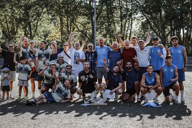 Gut gelaunt – am Ende jubelten vier Teams, die sich bis ins Finale geschossen hatten.  | Foto: /Foto: TSV Schwane