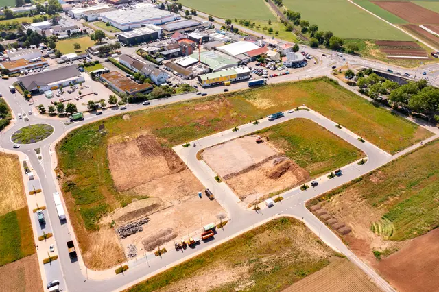 Blick auf einen Teil des Industriegebiets in Edingen-Neckarhausen, das erweitert wurde.
(Bild wurde am 22. Mai 2025 aufgenommen) 
 | Foto: Landratsamt Rhein-Neckar-Kreis