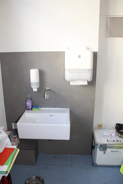 Alle Waschbecken in den Klassenräumen der Dalberg-Grundschule wurden in den Ferien erneuert.  