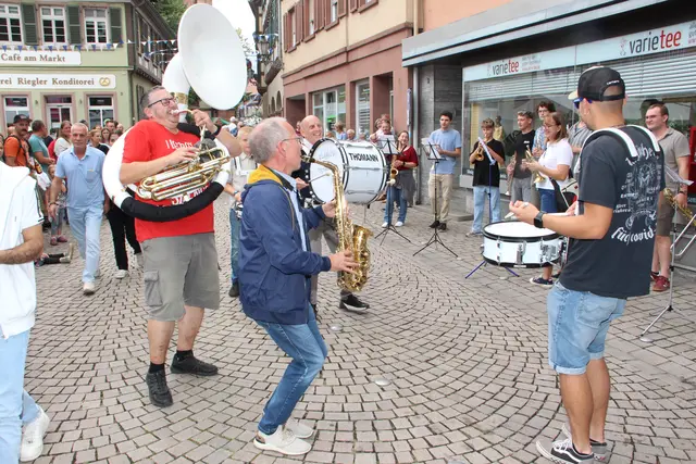 Beste Stimmung auf den Gassen