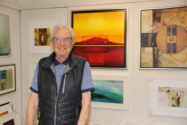 Nach 55 Jahren „Galerie-Betrieb“ will sich Werner Menrad verstärkt um seine Familie kümmern. 
