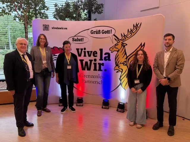 Städtepartnerschaftskongress mit der IGP und dem Bürgerfonds vlnr: Erwin Hund, Regionaler Berater D-F Bürgerfonds, Susanne Surblys, IGP-Vors., Heike Hartmann, D-F Bürgerfonds Berlin, Emeline Durandière, Französische Freiwillige in Edingen-Neckarhausen, Benjamin Kurc, Leiter D-F Bürgerfonds Paris. | Foto: IGP