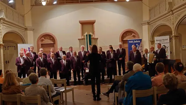 Die Singgemeinschaft MGV Frohsinn/Sängerbund beteiligte sich gleich mehrfach am Festival "Mannheim singt" wie hier beim Konzert in der Kirche. | Foto: zg