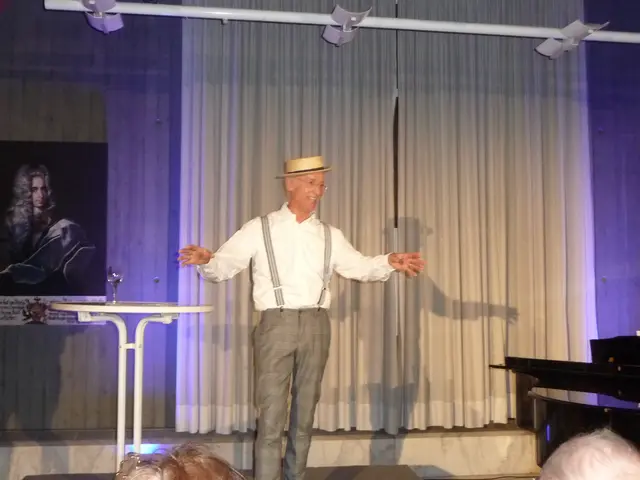 Begeisterte mit einfühlsamer Interpretation und Wissen und Humor: Markus Weber.
