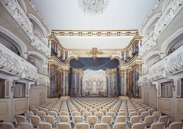 Das Rokokotheater in Schwetzingen lädt am „Tag der historischen Theater“ zum Besuch ein.  | Foto: SSG